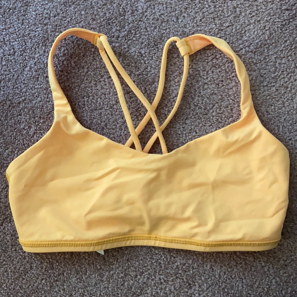 Lulu lemon free to be bra